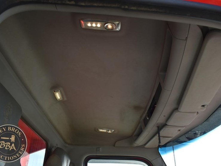 kenworth-t880-image-40