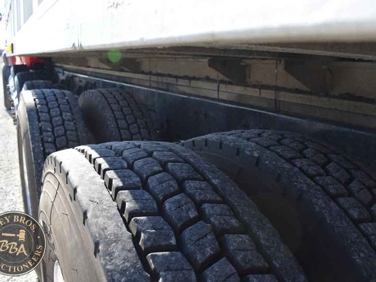 1997-mack-rd688s-image-18