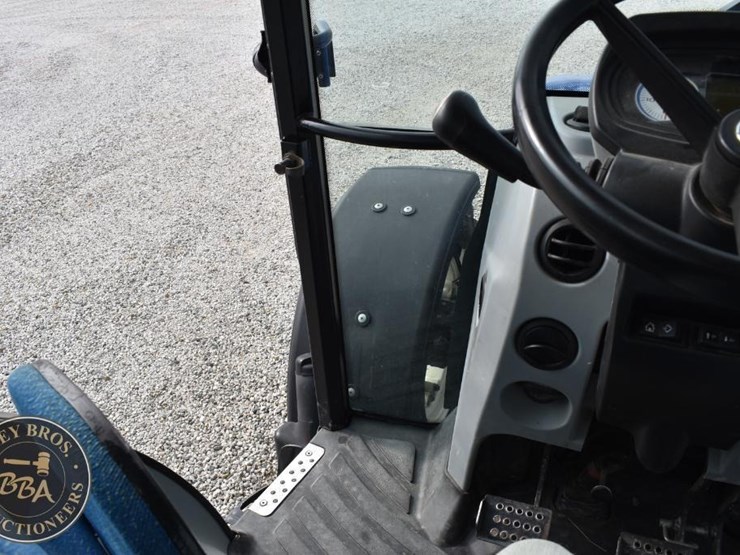 new-holland-t4.75-image-41
