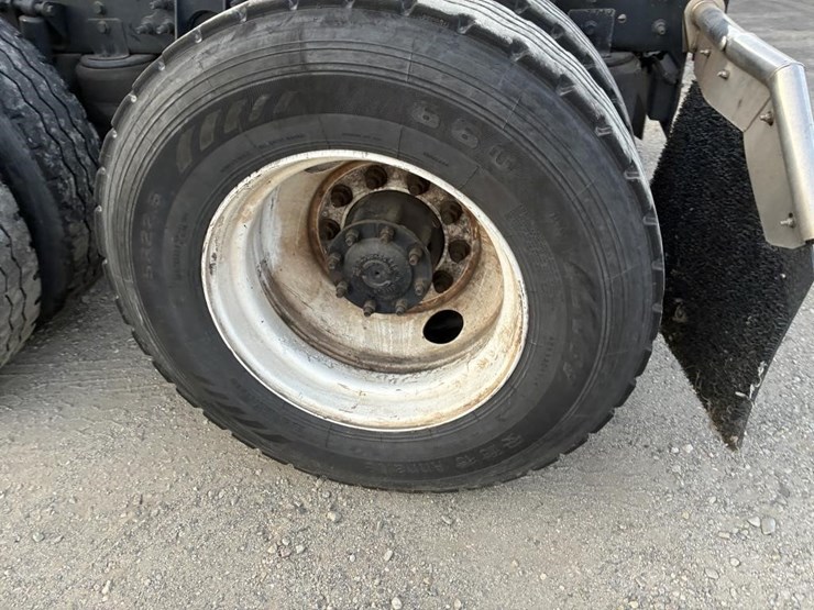 international-prostar-image-5