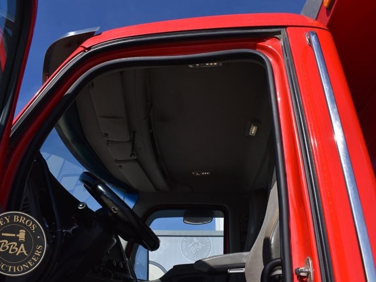 kenworth-t880-image-30