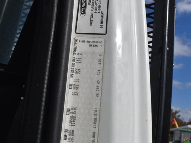 freightliner-business-class-m2-106-image-37