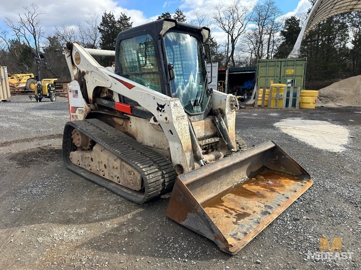 2017-bobcat-t870-image-1