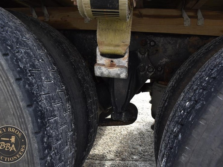 freightliner-business-class-m2-106-image-76