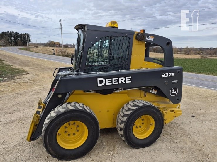 deere-332e-image-15
