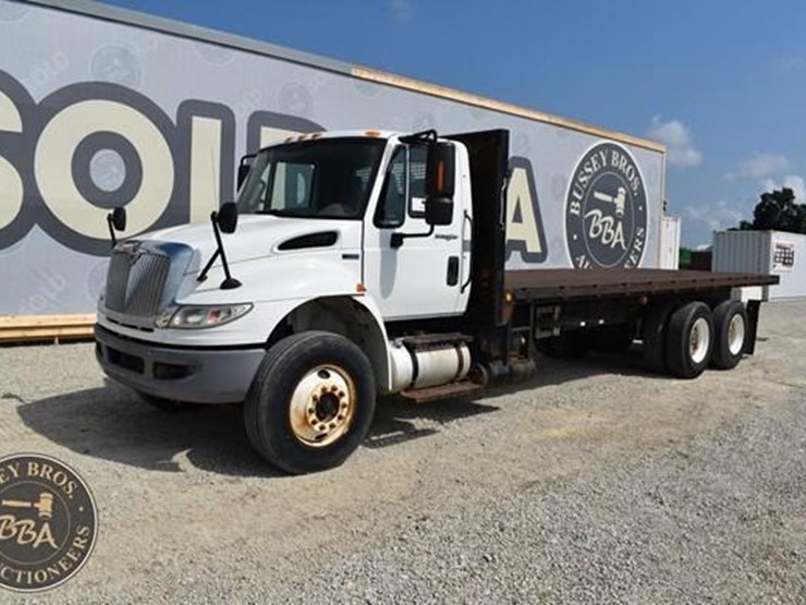 international-durastar-4400-image-1