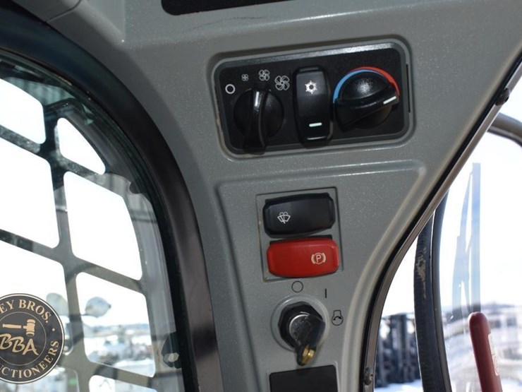 caterpillar-299d3-xe-image-50