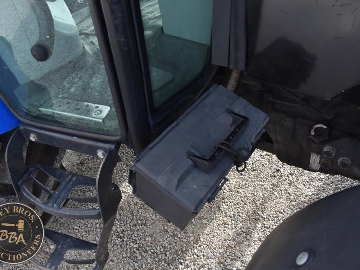 new-holland-t4.75-image-65