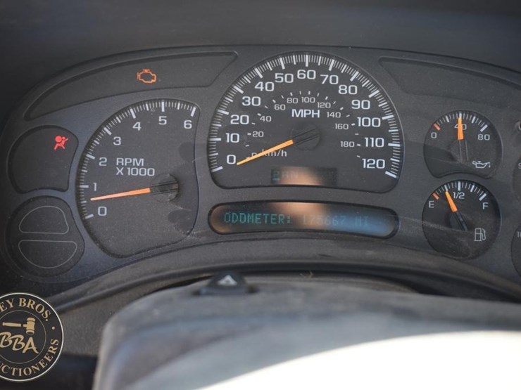 2005-chevrolet-silverado-1500-image-19