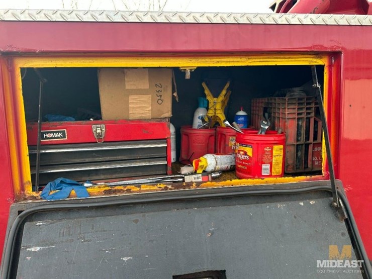 peterbilt-377-image-27