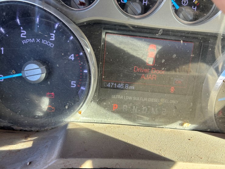 2015-ford-f350-xlt-image-9