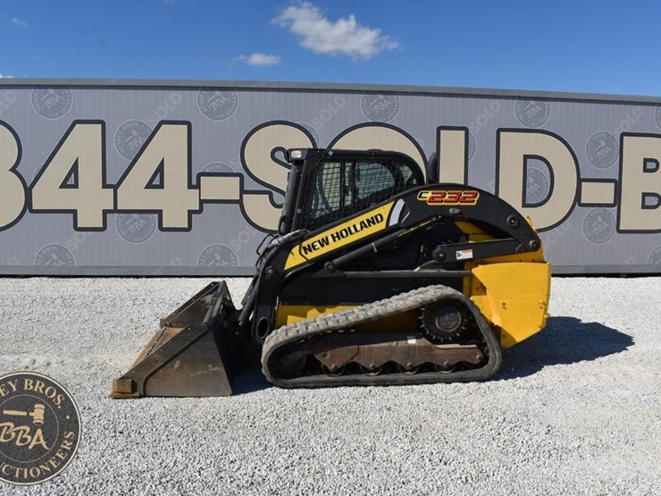 new-holland-c232-image-2