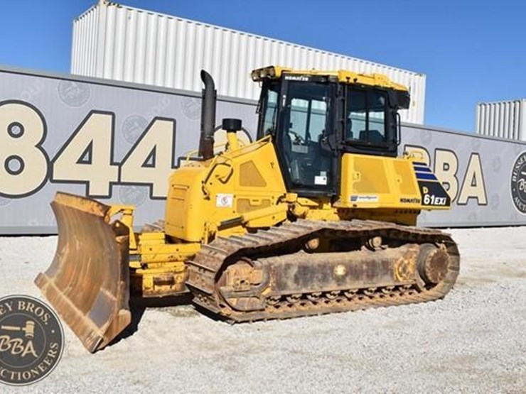 komatsu-d61exi-23-image-1