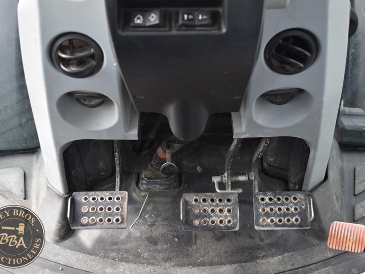 new-holland-t4.75-image-35