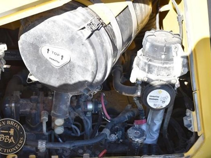 komatsu-d61exi-23-image-32