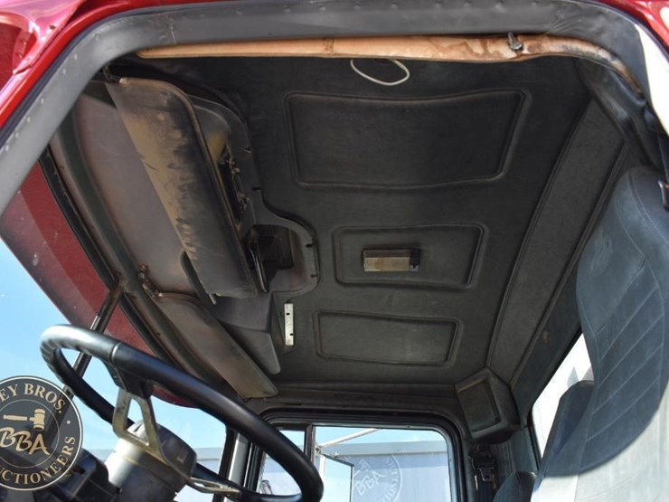 1997-mack-rd688s-image-24