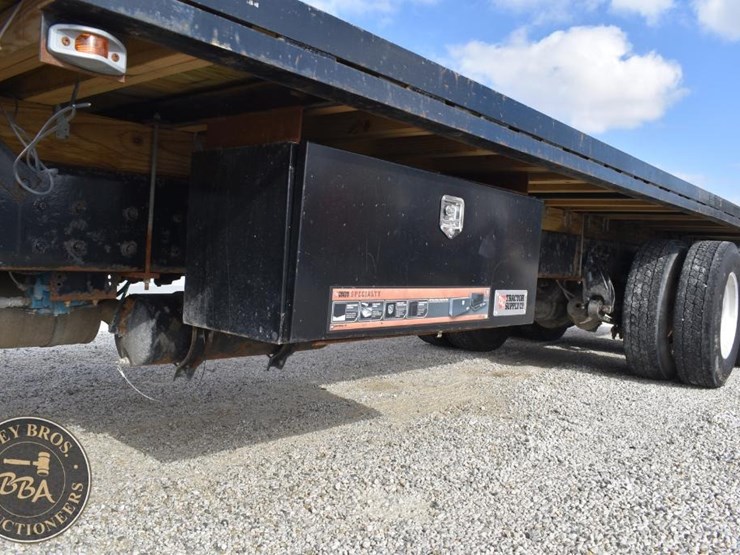 freightliner-business-class-m2-106-image-67