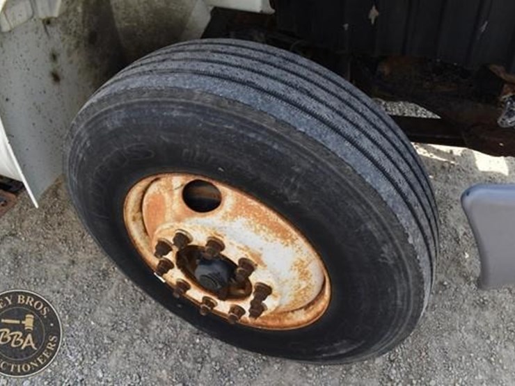 international-durastar-4400-image-24