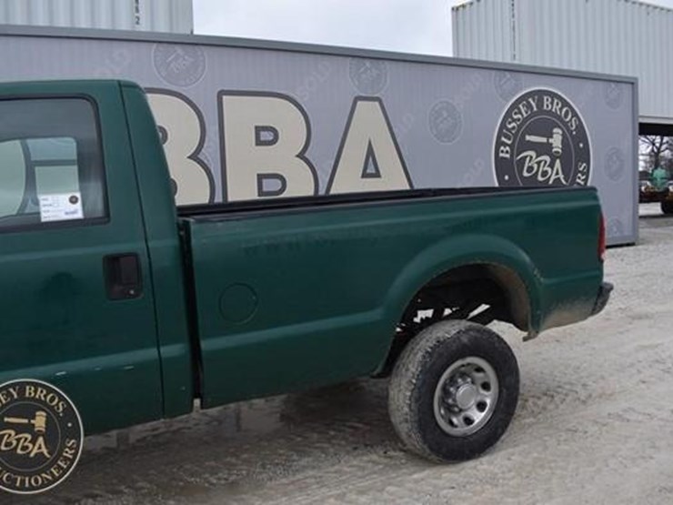 ford-f350-xl-image-29