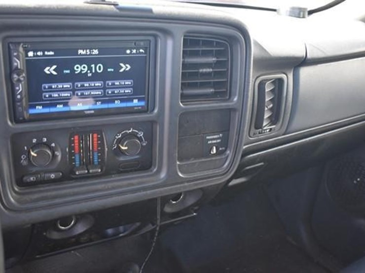 chevrolet-silverado-1500-image-16