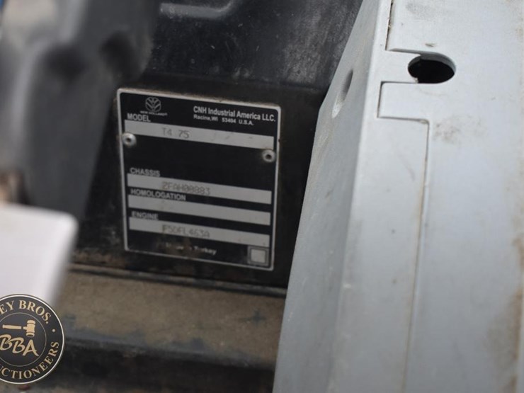 new-holland-t4.75-image-45