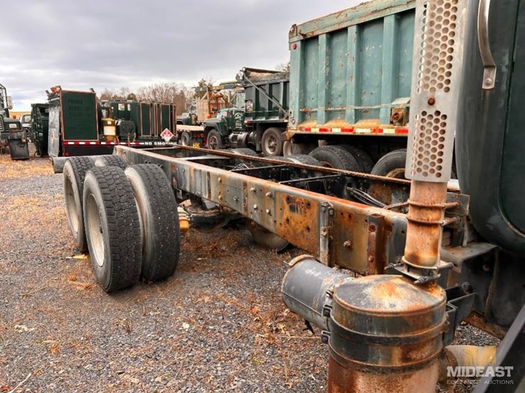 1975-dm685s-cab-and-chassis-truck,-aged-out.-image-5