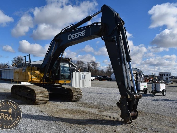 deere-380g-lc-image-5