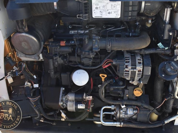 2022-bobcat-t595-image-38