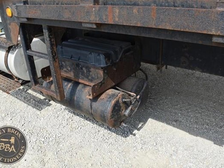 international-durastar-4400-image-28