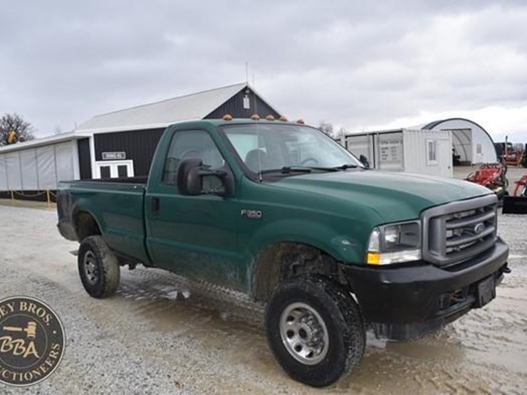 ford-f350-xl-image-26