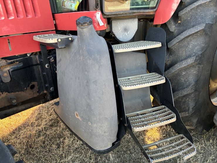 case-ih-210-image-10