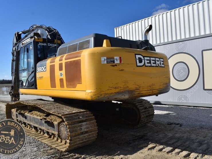 deere-380g-lc-image-34