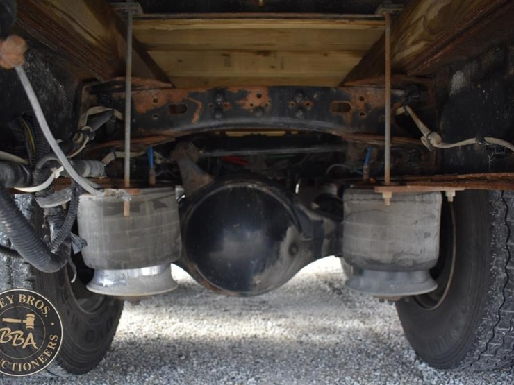 freightliner-business-class-m2-106-image-78