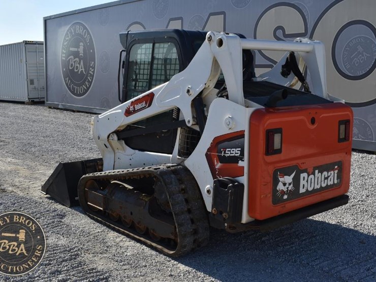 2022-bobcat-t595-image-4