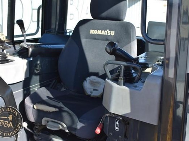 komatsu-d61exi-23-image-34