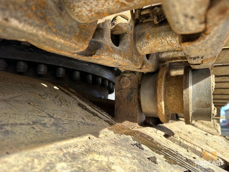 caterpillar-330d-image-20