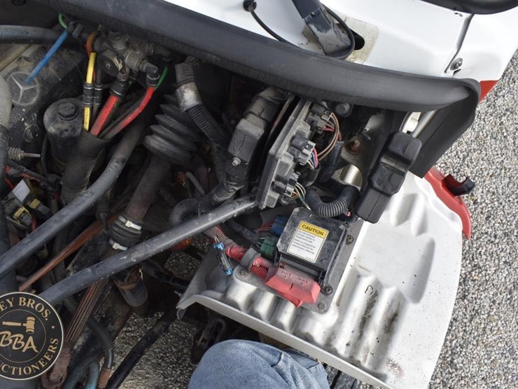 freightliner-business-class-m2-106-image-61