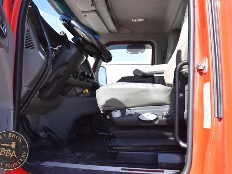 kenworth-t880-image-29