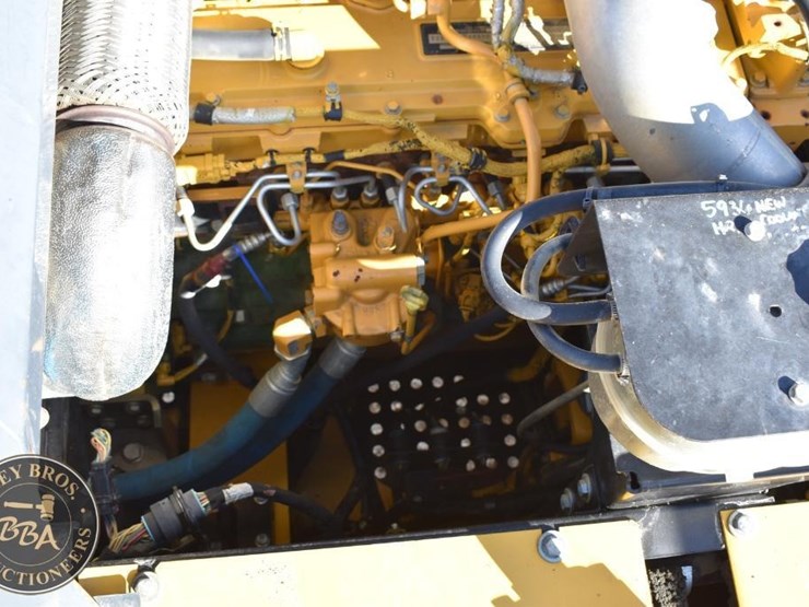 deere-380g-lc-image-57