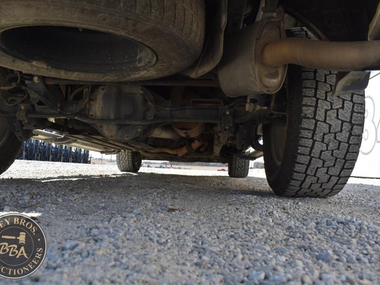 2021-ram-1500-laramie-image-14