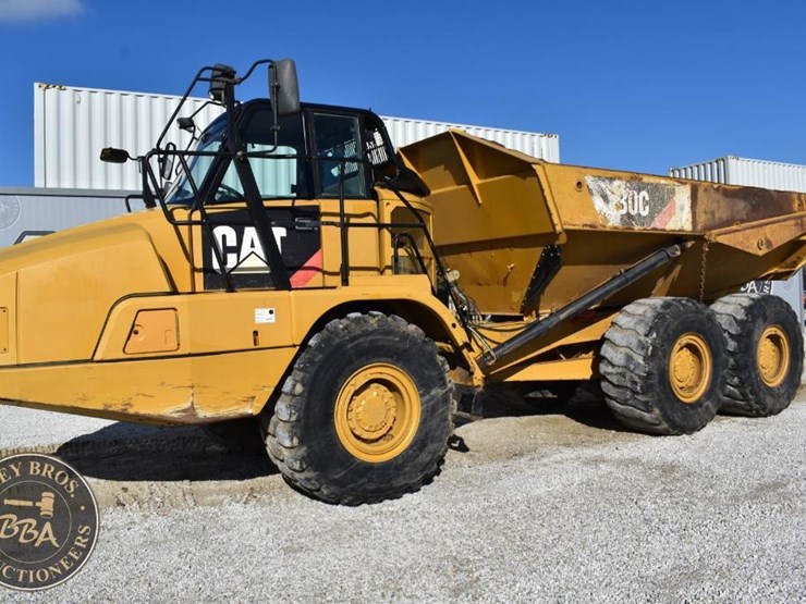 2014-caterpillar-730c-image-11