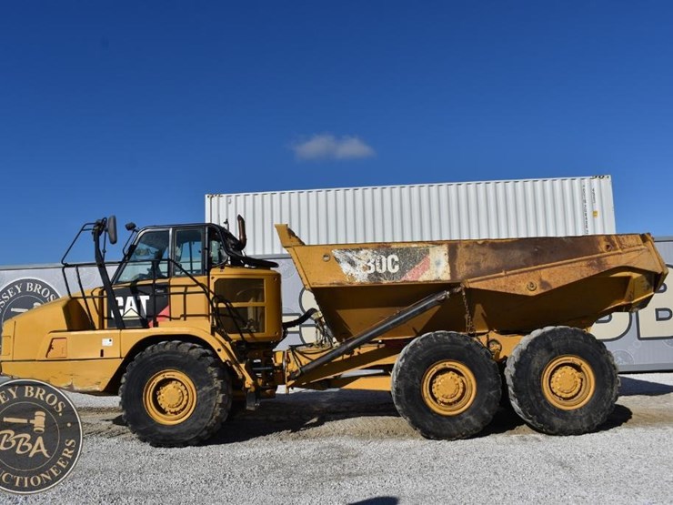 2014-caterpillar-730c-image-2