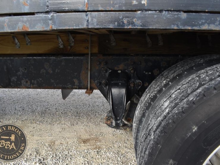 freightliner-business-class-m2-106-image-81