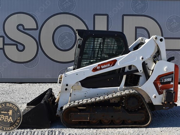 2022-bobcat-t595-image-3