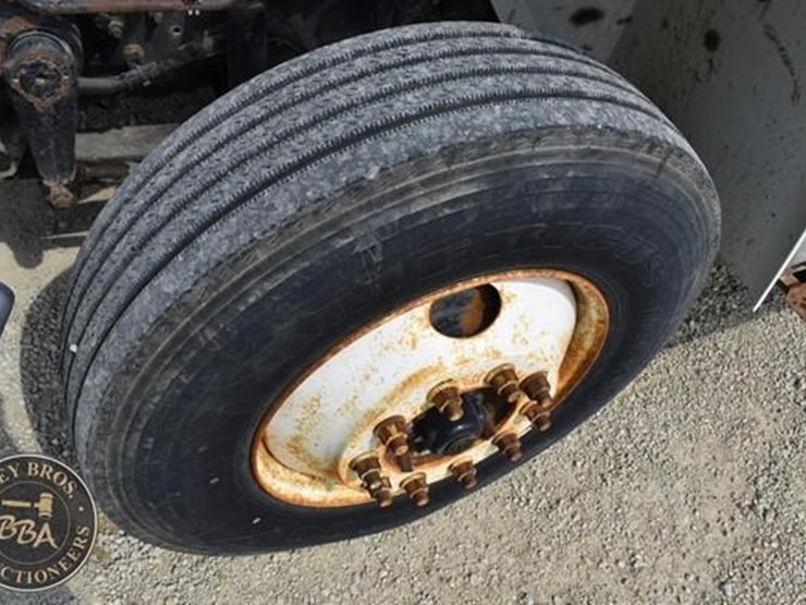 international-durastar-4400-image-16