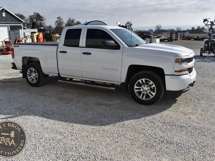chevrolet-silverado-1500-image-9