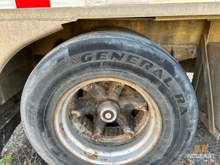 2001-reitnouer-trailer-image-14