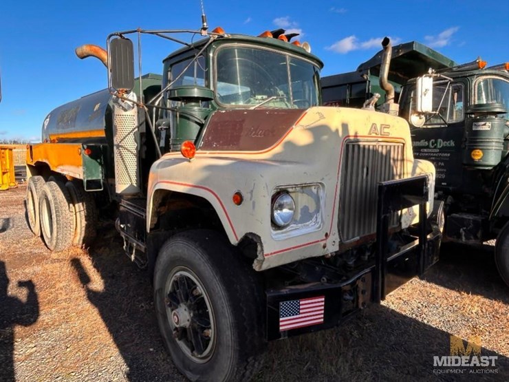 1985-mack-dm685s-image-3