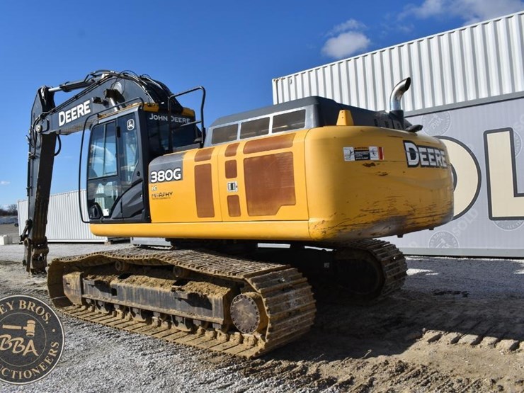 deere-380g-lc-image-33