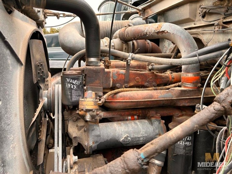 1975-dm685s-cab-and-chassis-truck,-aged-out.-image-14